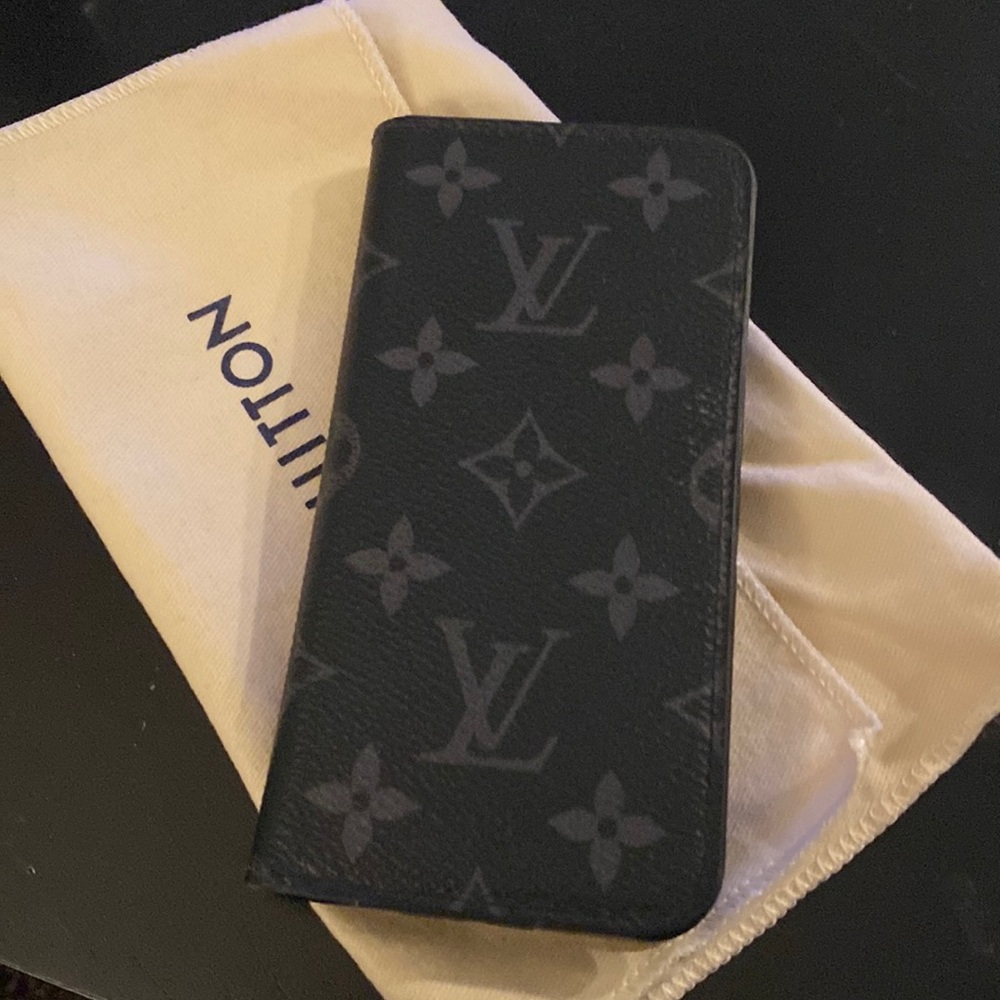 Louis Vuitton eclipse iPhone portfolio